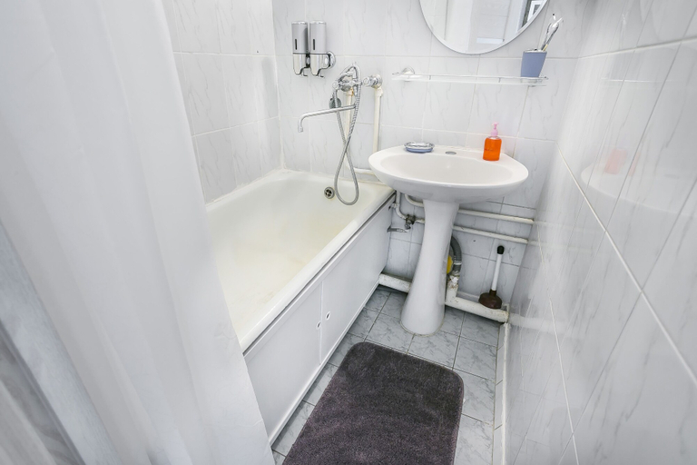 Bathroom 3, Apartment on B Polyanka 28k1, Central