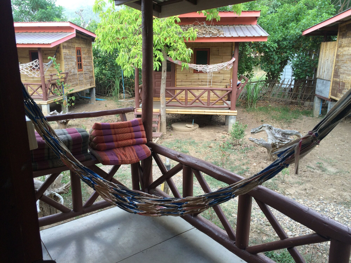 Others 5, Family Huts, Pai