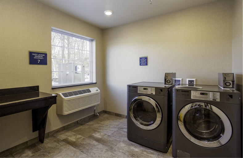 Bathroom 4, Cobblestone Inn & Suites - Brookville, Franklin