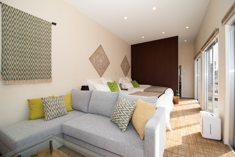 Okinawa Green Lodge, Ginowan
