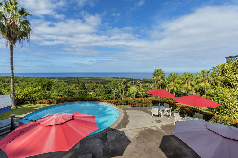 Sport & Beauty 4, Luana Nai'a Inn, Hawaii