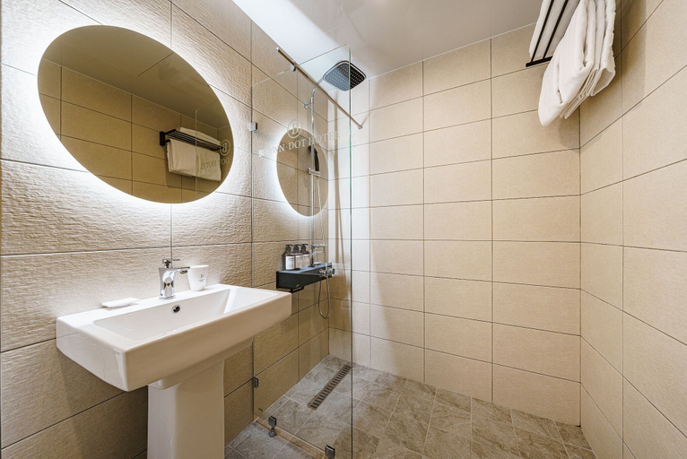 Bathroom 3, Brown Dot Hotel, Jecheon