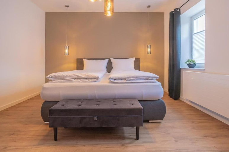 Bedroom 3, Zur Quelle - Ferien-Apartment-Haus, Harz