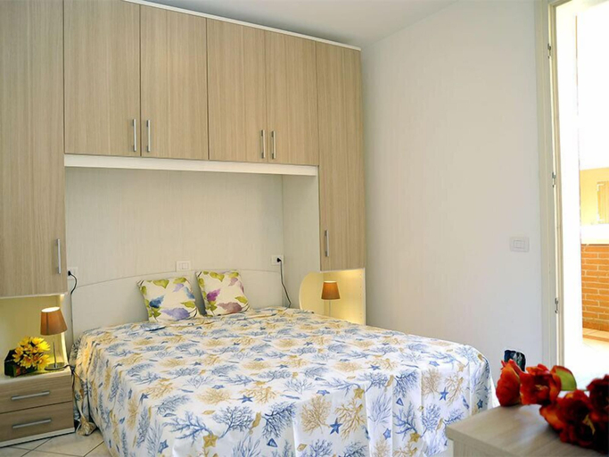 Bedroom 3, Easy Piano Primo, Ferrara