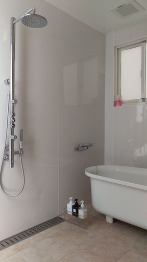 Bathroom 3, Green House, Urasoe