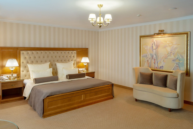 Bedroom 2, Nadiya Hotel, Ivano-Frankivs'ka