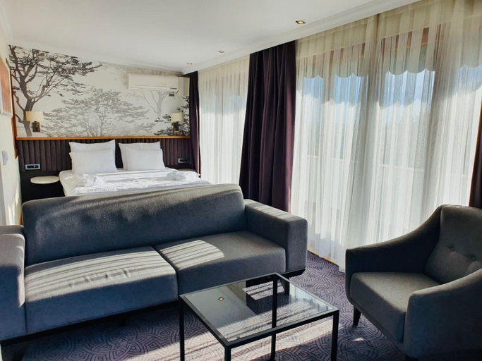 Bedroom 3, Double Royal Hotel, Gebze