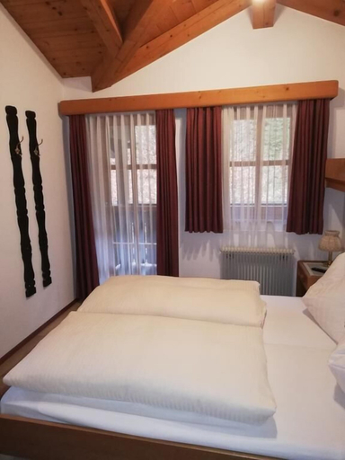 Bedroom 3, Pension Lederergütl, Zell am See