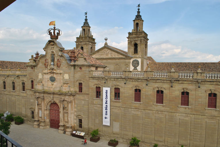 Exterior & Views 2, Hostal Universitat Cervera, Lleida