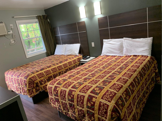 Bedroom 3, Red Carpet Inn, Montgomery