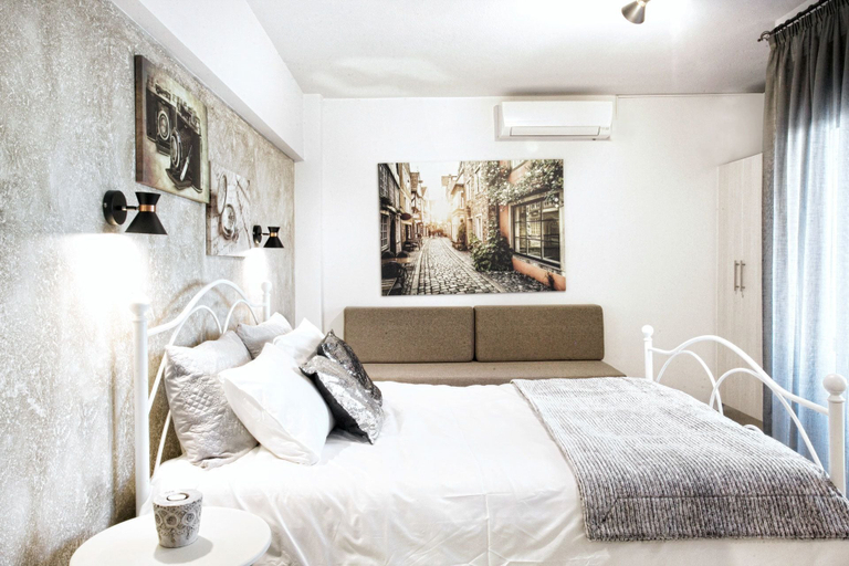 Bedroom 3, Asprolithos Studios, Thessaly