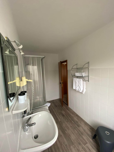 Bathroom 5, Hotel Restaurant Cala Luna, Marburg-Biedenkopf
