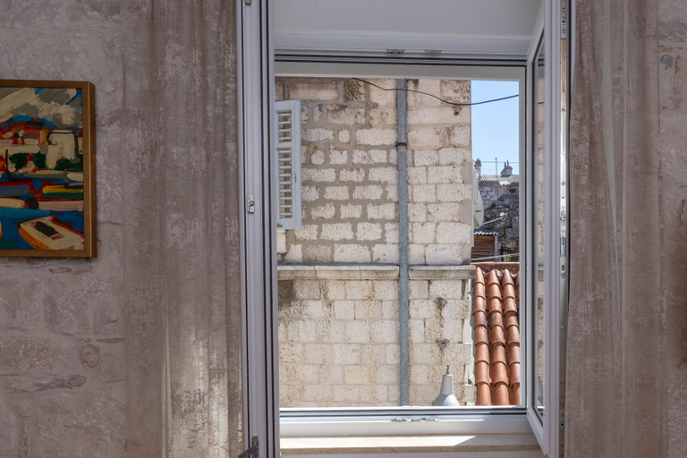 Others 5, Luxury Rooms Rustic Chic, Split