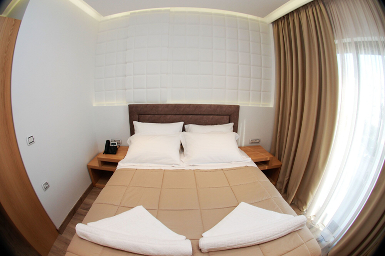 Bedroom 4, Hotel Sole, Sarandës