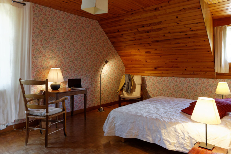 Bedroom 3, Tigre Blanc, Hautes-Pyrénées