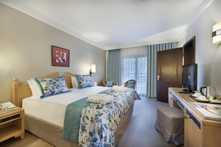 Bedroom 4, Xanadu Resort Hotel - High Class, Serik