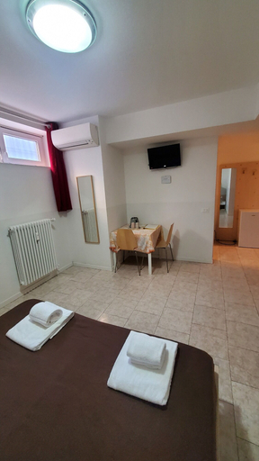 Others 5, Residence Bonomelli, Bergamo