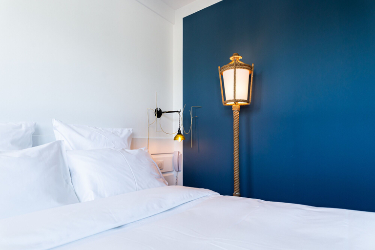 Bedroom 4, Bateau Libre, Finistère