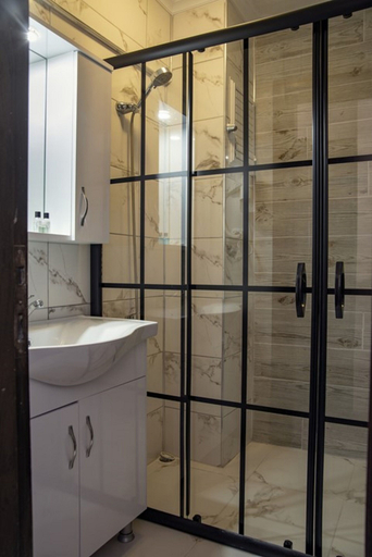 Bathroom 5, Aksac Hotel Cunda, Ayvalık