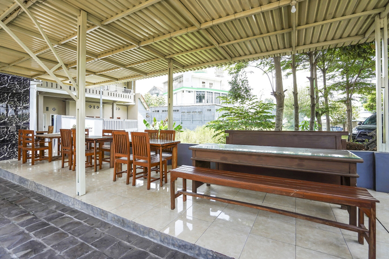 Food & Drinks 4, OYO Flagship 90886 Sunset View Homestay, Mojokerto