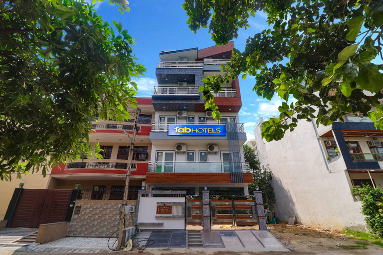 Fabhotel Star Corporate Suite, Gurgaon