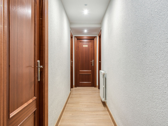 Others 4, Hostal Uria, Salamanca