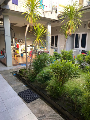 Exterior & Views 2, Gajah Homestay, Makassar