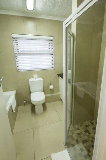 Bathroom 4, Laguna Grove, Eden
