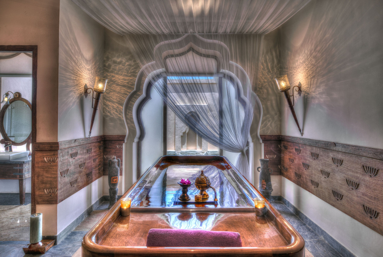 Bathroom 4, Evolve Back, Hampi, Bellary