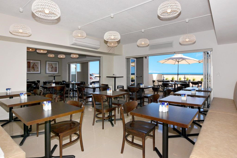 Food & Drinks 5, Bunbury Seaview Apartments, Bunbury