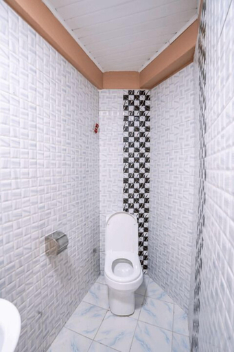 Bathroom 3, Jimlizer Hotel Limited - Buruburu, Makadara