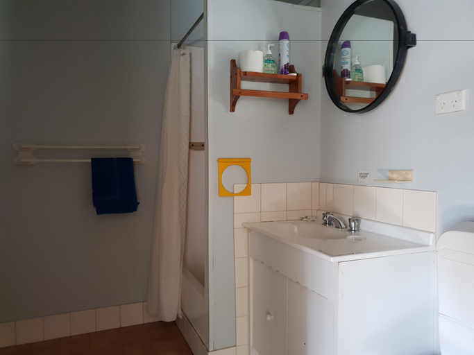 Bathroom 3, Wonboyn Lake Resort, Bega Valley