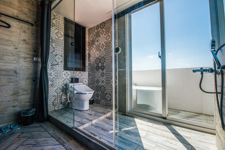 Bathroom 5, Color Coral Boutique Hotel, Penghu