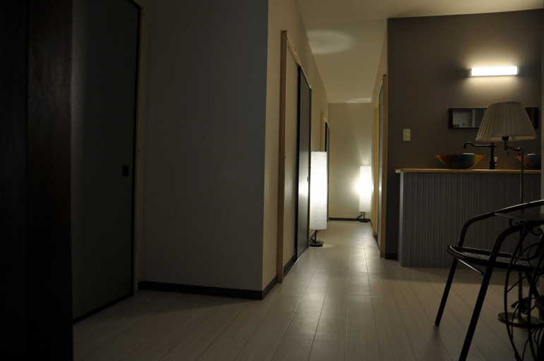 Others 5, chambre d'hôte TATAMI - Hostel, Shimosuwa