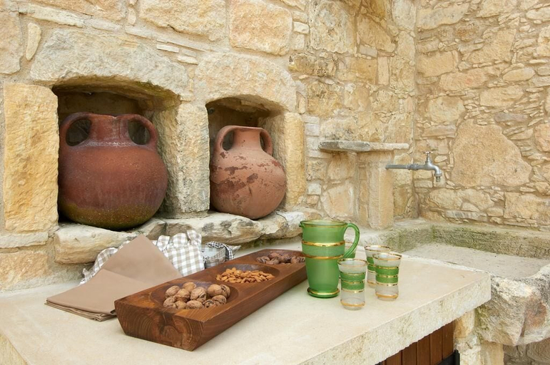 Food & Drinks, Arsorama Village Homes