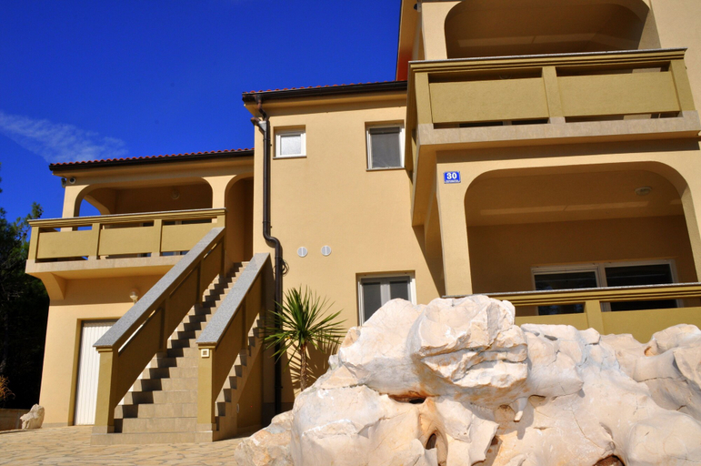 Exterior & Views 2, Apartments Laguna, Vir