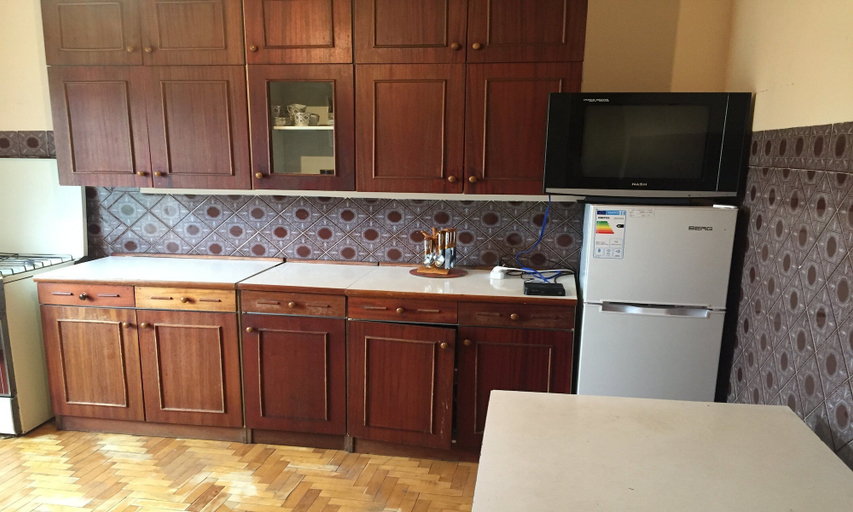 Others 5, Azhdahak Guesthouse