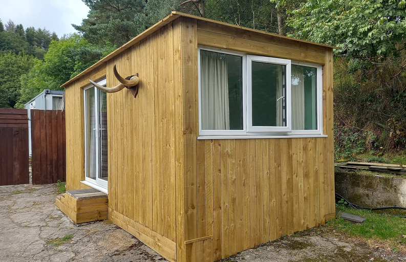 Others 3, The Pines Cabin, Swansea