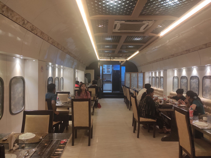 Food & Drinks, HOTEL RUDRAKSH, Kamrup