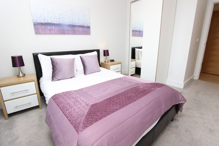 Bedroom 2, Ringside Apartments, Bracknell Forest