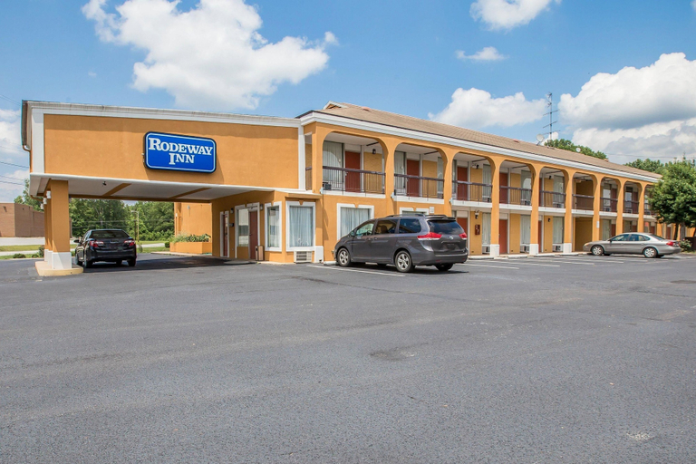 Exterior & Views 1, Rodeway Inn Laurens, Laurens