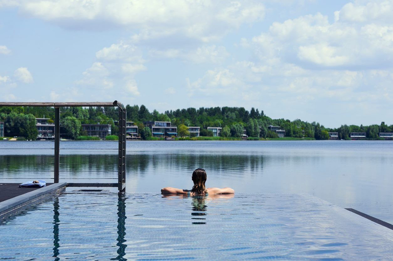 Sport & Beauty 2, The Lakes By YOO, Gloucestershire