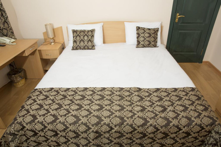 Bedroom 4, City Wall Hotel, Starehe