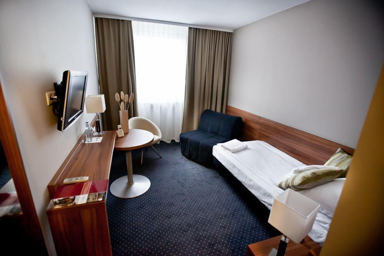 Bedroom 3, Hotel Tarnovia, Tarnów City
