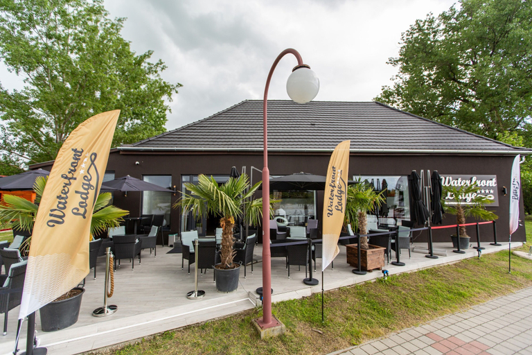 Food & Drinks 4, Waterfront Lodge, Kalocsa