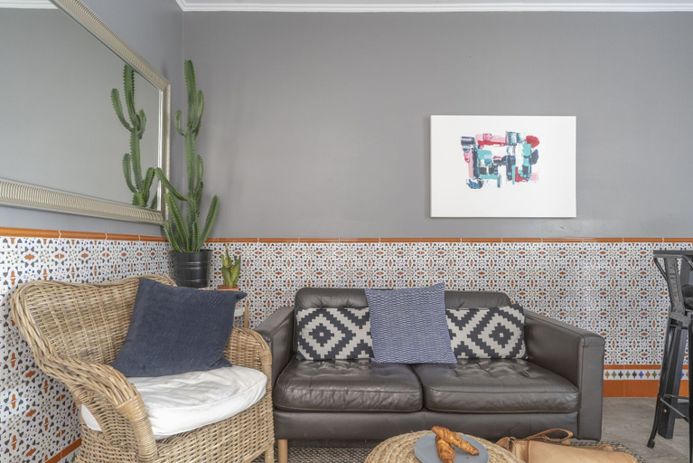 Others 4, Lovely and Central 4 BR Apartment, Barcelona