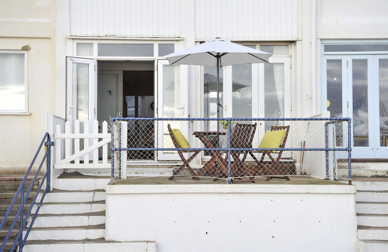 Exterior & Views 2, Stowaway Beach House Camber Sands, East Sussex