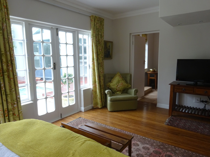 Bedroom 3, Walker Bay Manor, Overberg