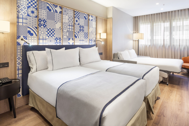 Bedroom 2, Eurostars Guadalquivir, Sevilla