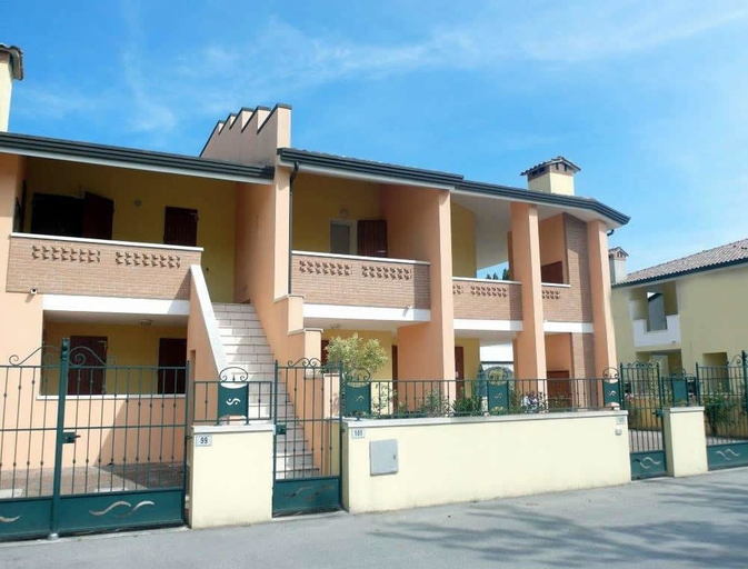 Exterior & Views, Easy Piano Primo, Ferrara